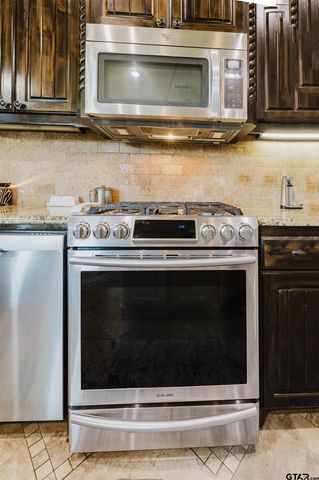 18870 Bur Oak Ct., Flint, TX 75762