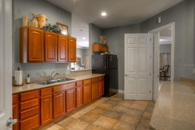 5701 SWEET WILLIAM TERRACE, Land O Lakes, FL 34639