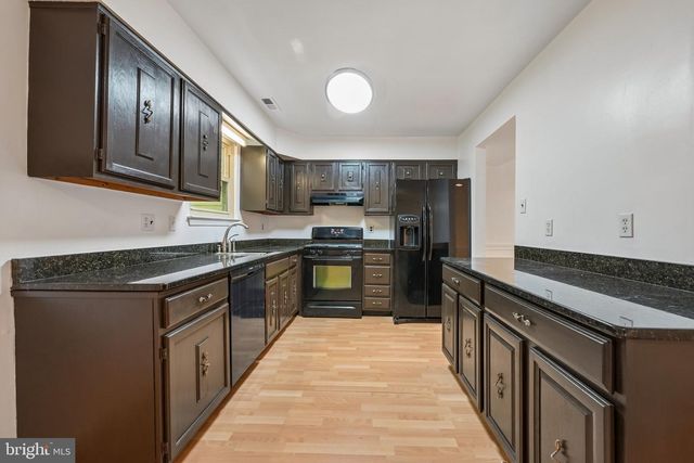 19 FAWNHOLLOW CT, Medford, NJ 08055