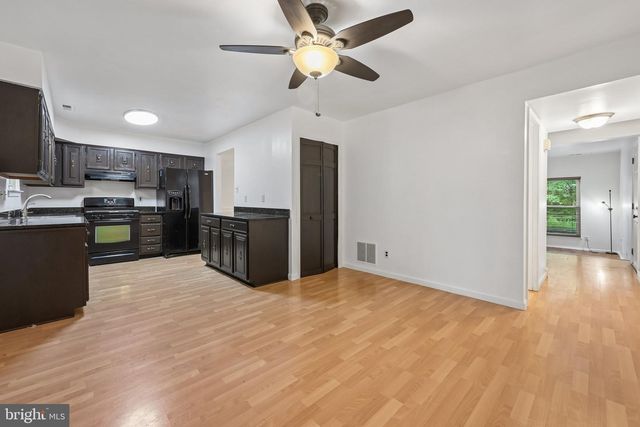 19 FAWNHOLLOW CT, Medford, NJ 08055
