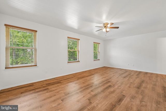 19 FAWNHOLLOW CT, Medford, NJ 08055