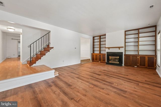 19 FAWNHOLLOW CT, Medford, NJ 08055