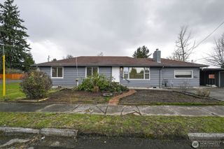 804 7th Avenue NW, Puyallup, WA 98371