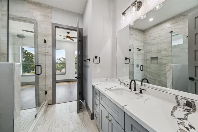 2323 Tuam Street, Houston, TX 77004