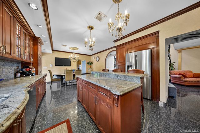 162-25 Cryders Lane, Whitestone, NY 11357