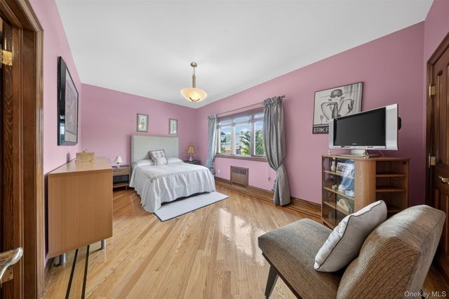 162-25 Cryders Lane, Whitestone, NY 11357
