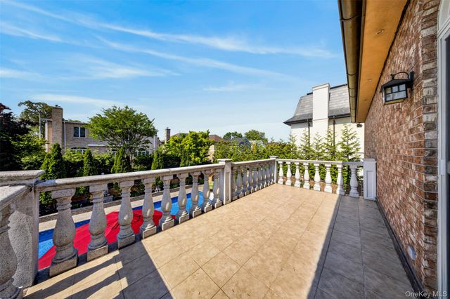 162-25 Cryders Lane, Whitestone, NY 11357