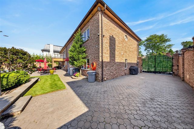 162-25 Cryders Lane, Whitestone, NY 11357