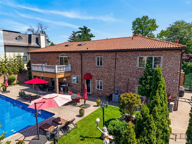 162-25 Cryders Lane, Whitestone, NY 11357