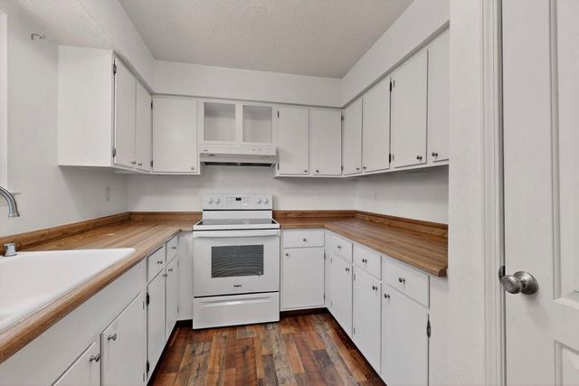 4913 Osuna Place NE, Albuquerque, NM 87111