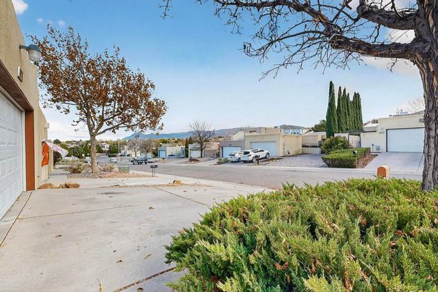 4913 Osuna Place NE, Albuquerque, NM 87111