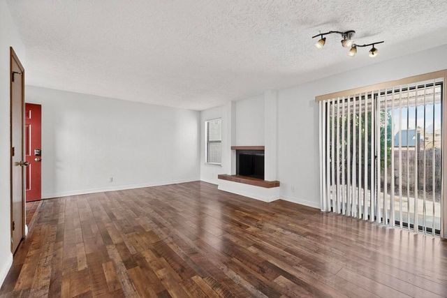 4913 Osuna Place NE, Albuquerque, NM 87111