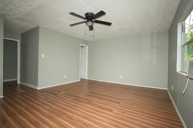 4909 Falls Street, Houston, TX 77026