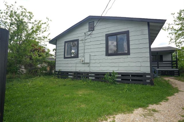 4909 Falls Street, Houston, TX 77026