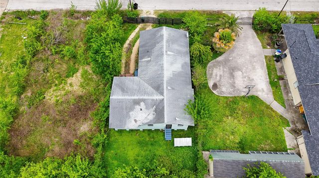 4909 Falls Street, Houston, TX 77026