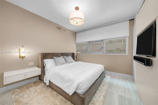 321 Ocean Drive 200, Miami Beach, FL 33139