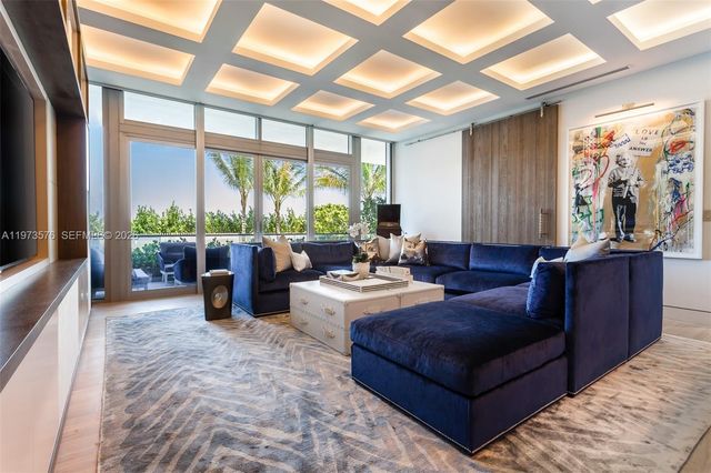 321 Ocean Drive 200, Miami Beach, FL 33139