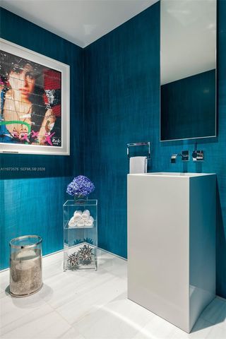 321 Ocean Drive 200, Miami Beach, FL 33139