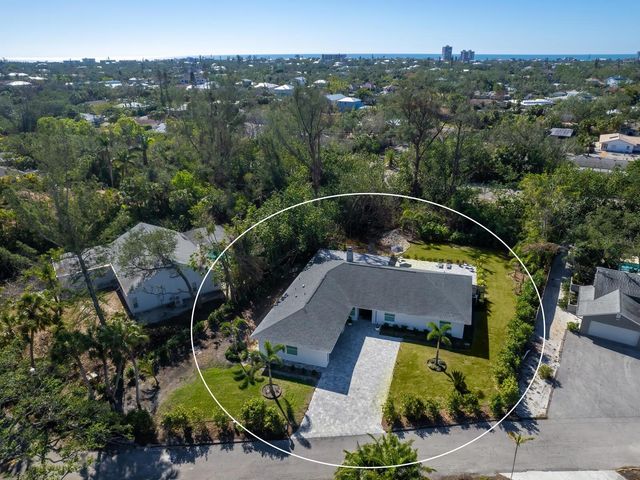 749 TROPICAL CIRCLE, Sarasota, FL 34242