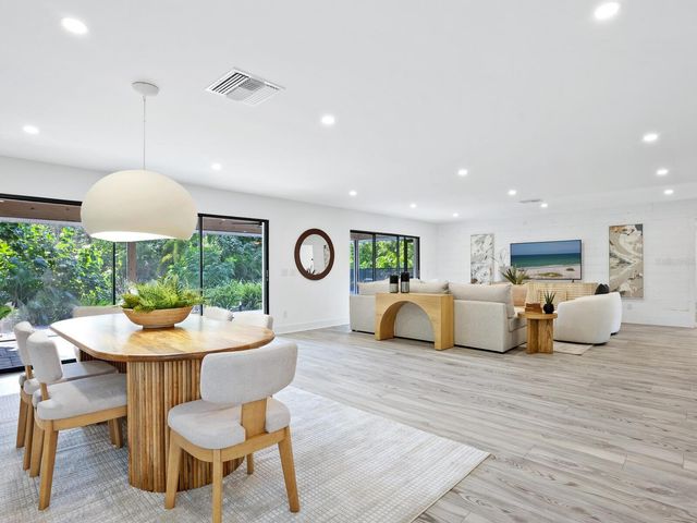 749 TROPICAL CIRCLE, Sarasota, FL 34242