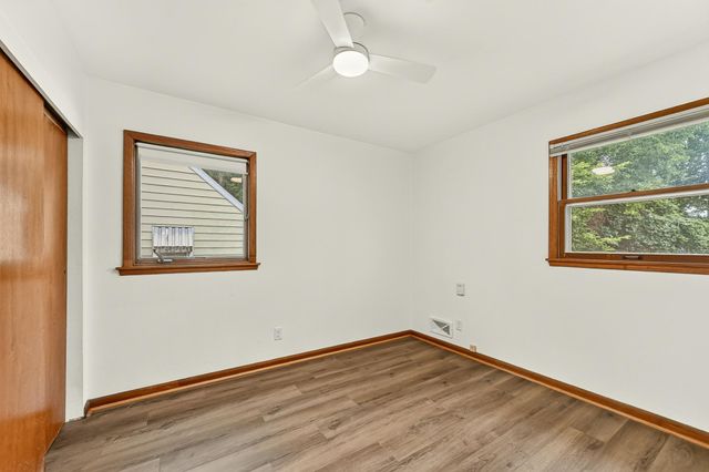 1520 5th Street NE, Rochester, MN 55906