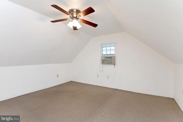 9 WESTON ROAD, Ewing, NJ 08618