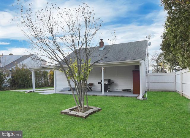 9 WESTON ROAD, Ewing, NJ 08618