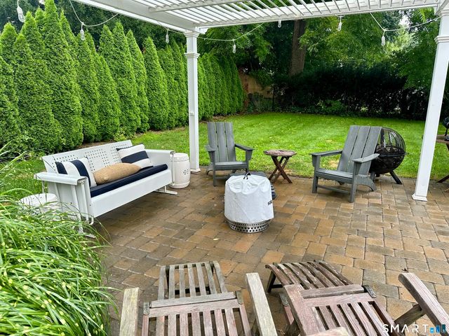 30 Lawson Drive, Madison, CT 06443