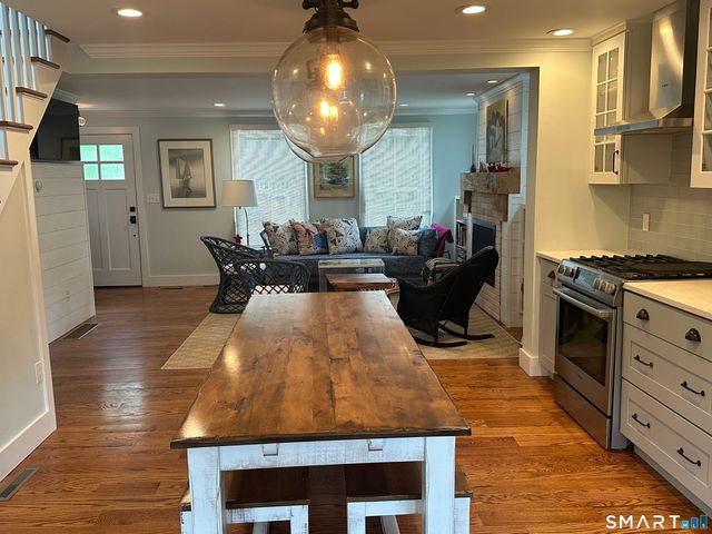 30 Lawson Drive, Madison, CT 06443