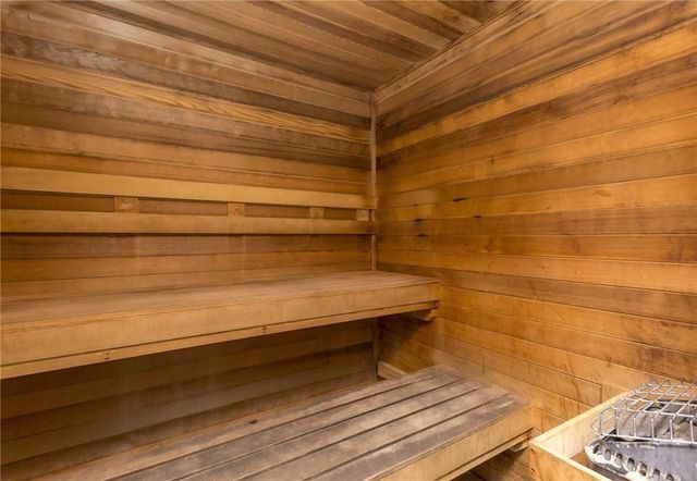 16900 N Bay Road 02-1005, Sunny Isles Beach, FL 33160