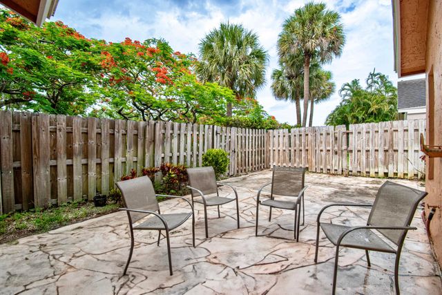 7601 Martinique Boulevard, Boca Raton, FL 33433