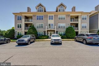 8905 STONE CREEK PL #102, Pikesville, MD 21208