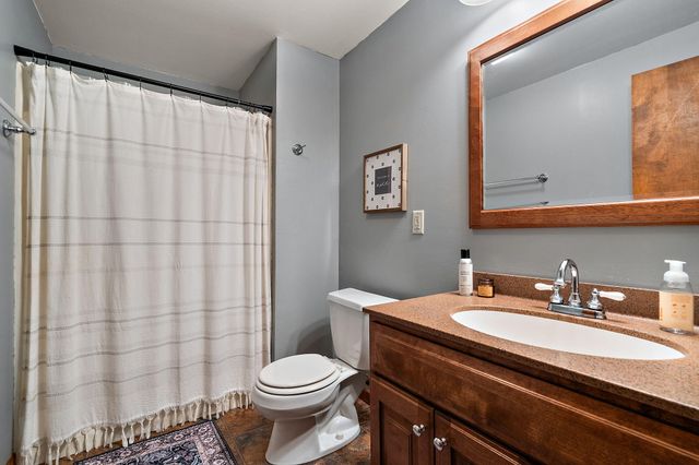 220 Blickview Drive, Schererville, IN 46375