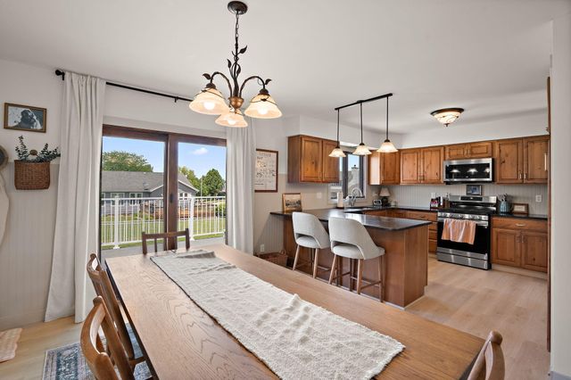 220 Blickview Drive, Schererville, IN 46375