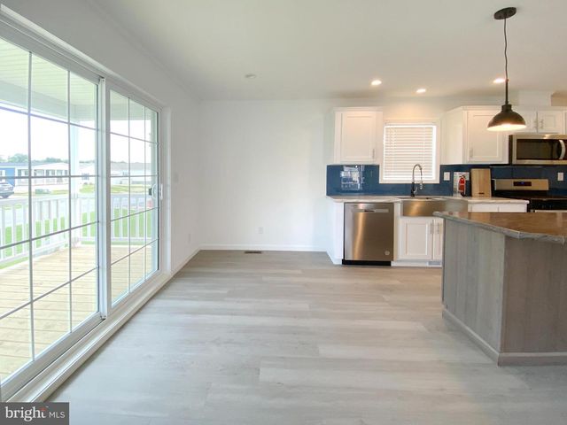 2 FOLKSTONE LANE, Lewes, DE 19958