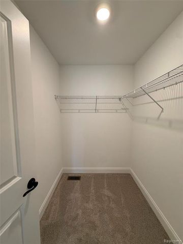 1085 Camellia Circle 32, Howell, MI 48843