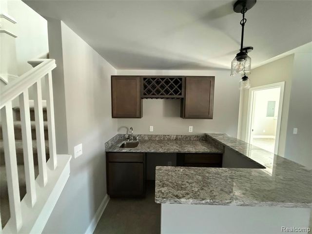 1085 Camellia Circle 32, Howell, MI 48843