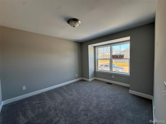 1085 Camellia Circle 32, Howell, MI 48843