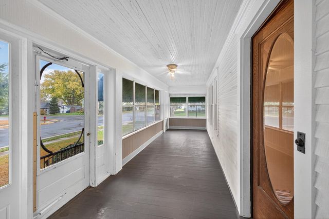 200 1st Avenue NW, Pine Island, MN 55963