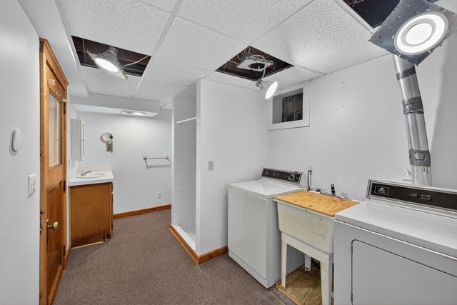 200 1st Avenue NW, Pine Island, MN 55963