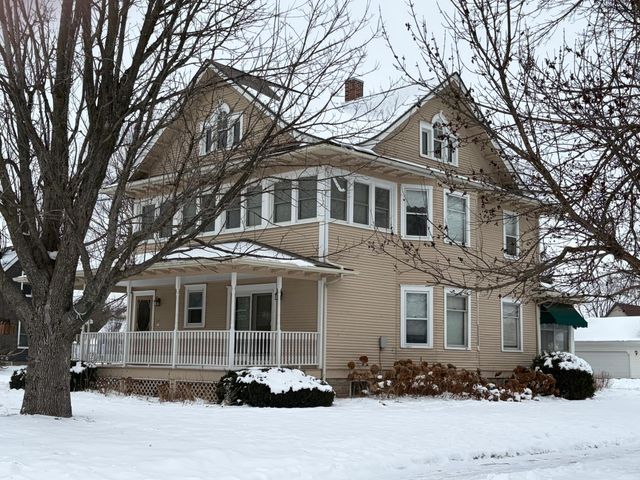 200 1st Avenue NW, Pine Island, MN 55963