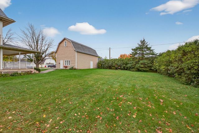 200 1st Avenue NW, Pine Island, MN 55963