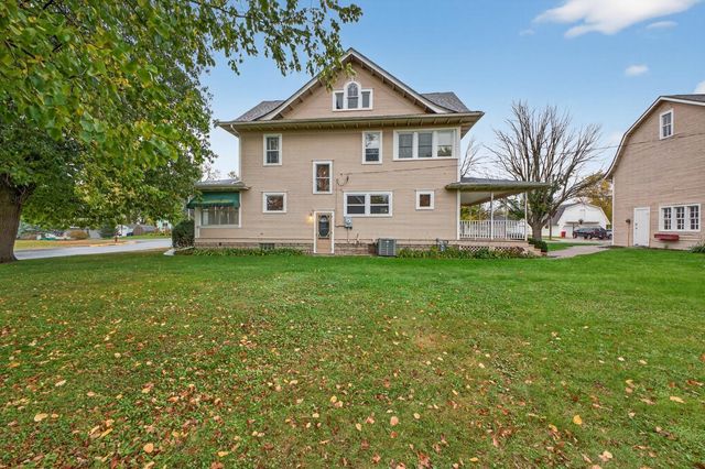 200 1st Avenue NW, Pine Island, MN 55963