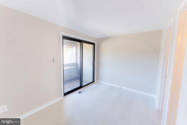 9511 TREYFORD TER, Gaithersburg, MD 20886