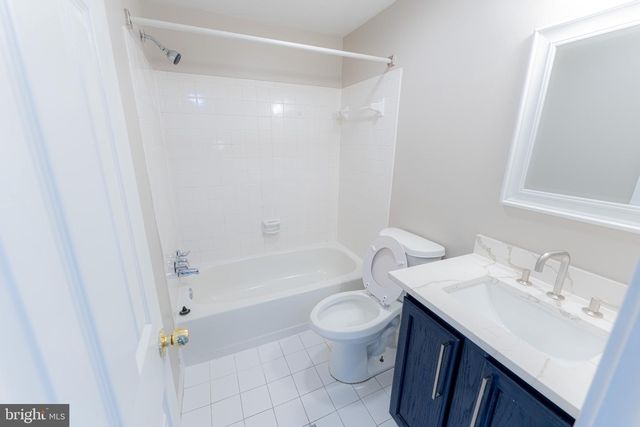 9511 TREYFORD TER, Gaithersburg, MD 20886