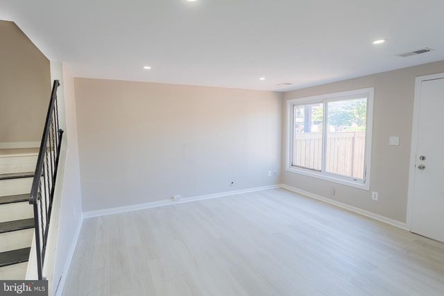 9511 TREYFORD TER, Gaithersburg, MD 20886
