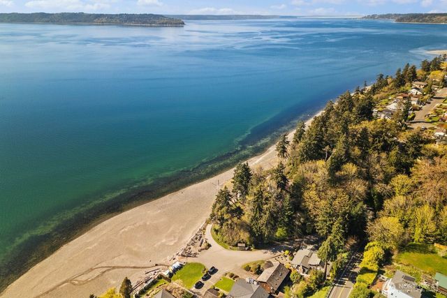 905 S 270th Street, Des Moines, WA 98198