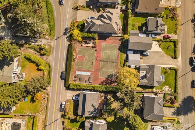 905 S 270th Street, Des Moines, WA 98198