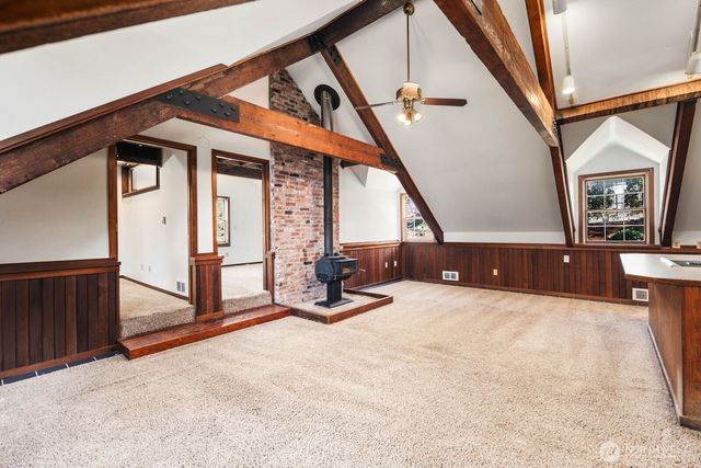 905 S 270th Street, Des Moines, WA 98198