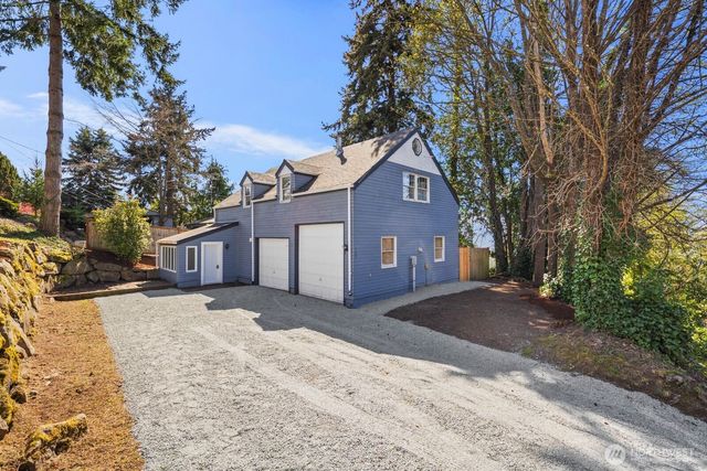 905 S 270th Street, Des Moines, WA 98198